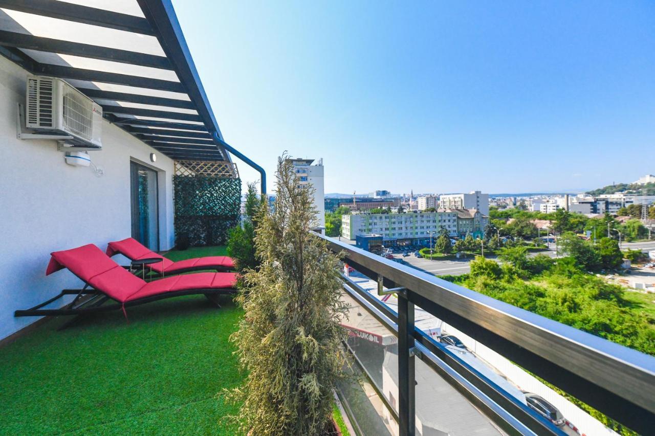 Panoramic Apartment With Terrace Cluj-Napoca Exterior photo